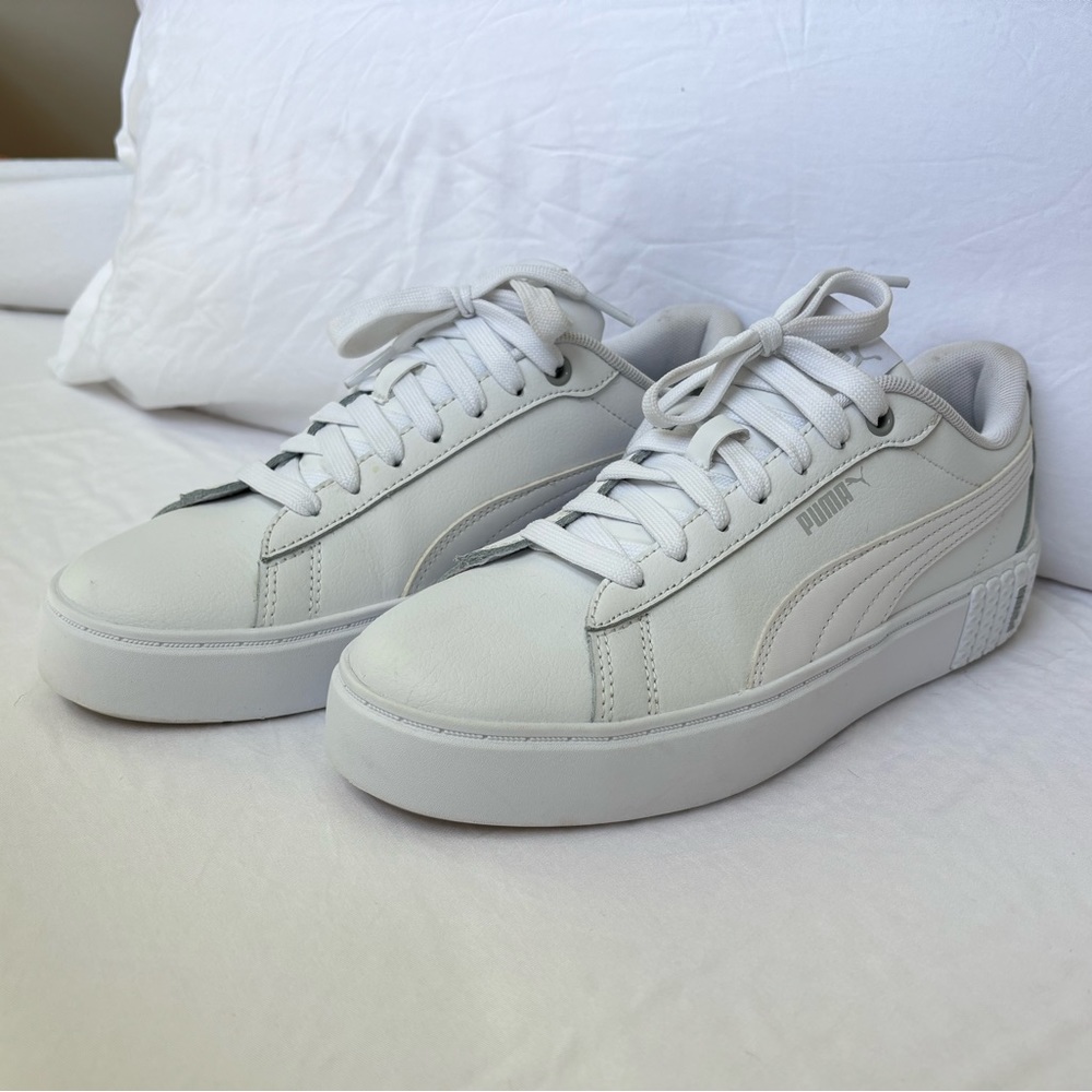 Puma White Sneakers with SoftFoam Inserts, Women’s 9